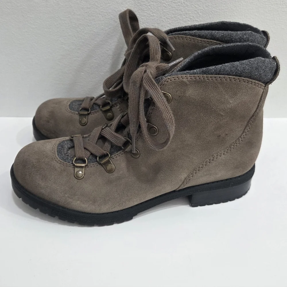 Clarks Women's Faralyn Alpha Blue Grey Suede Lace Up Hiking Boots Size 7